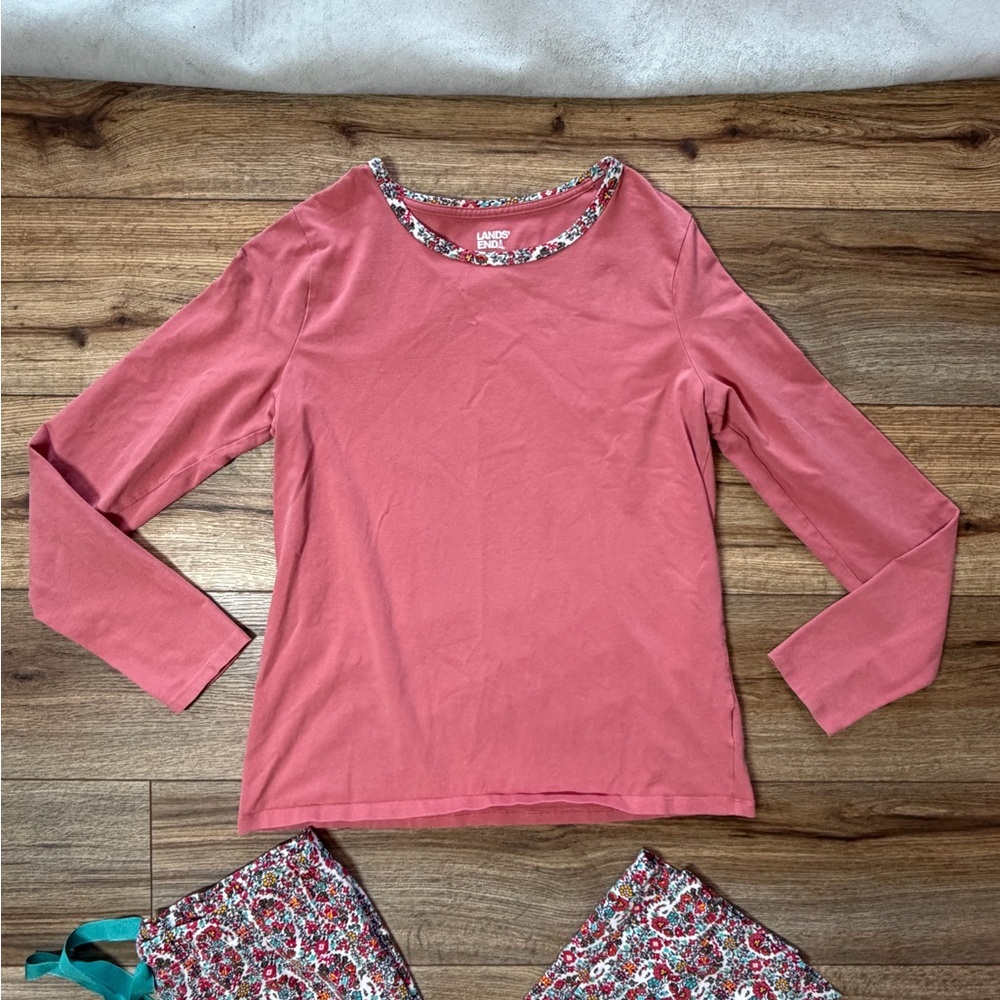 Lands' End 2-piece knit Floral long sleeve pajama set - Picture 5 of 11